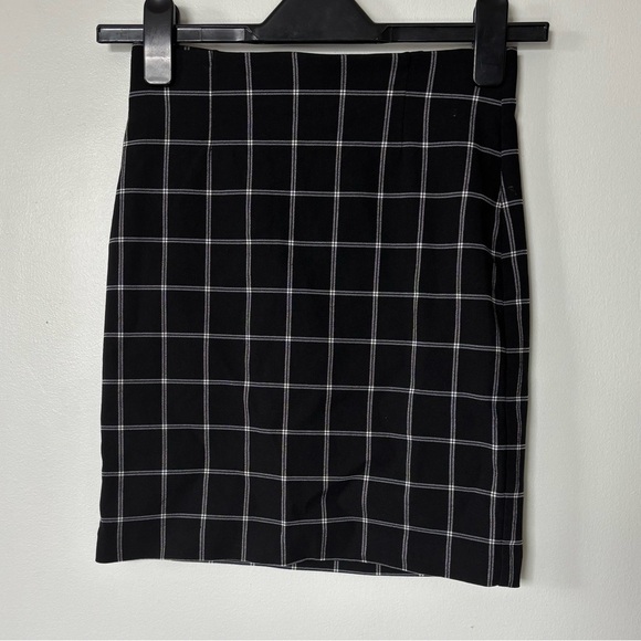 🎉4/30$🎉 Dynamite Mini Skirt – Size XS - Picture 1 of 4